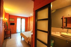 Hannah Hotel