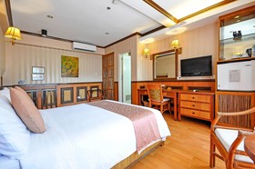 Red Coconut Beach Hotel