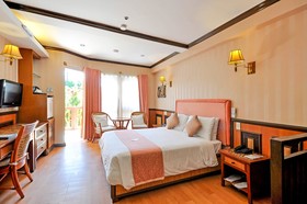 Red Coconut Beach Hotel