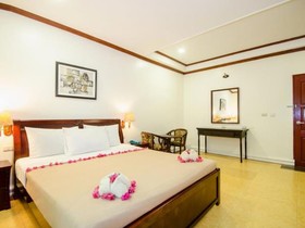 Royal Park Resort