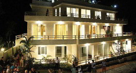 Tanawin Resort & Luxury Apartments