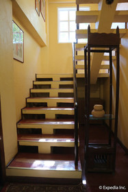 The Sun Villa Hilltop Resort & Spa