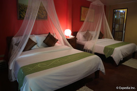 The Sun Villa Hilltop Resort & Spa