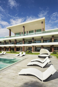 Under The Stars Luxury Apartments
