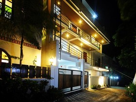 Westcliff Villa by Bluewaves