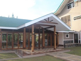 Pine Grove Mountain Lodge