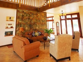 Pine Grove Mountain Lodge