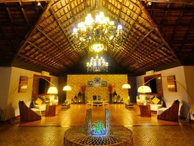 Huma Island Resort & Spa