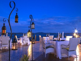 Huma Island Resort & Spa