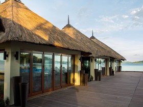 Huma Island Resort & Spa