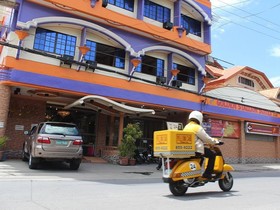 Golden Stallion Suites