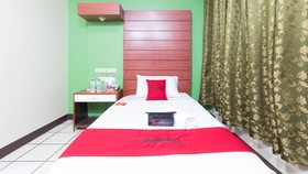 Goodnews Travellers Inn by RedDoorz