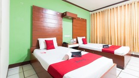 Goodnews Travellers Inn by RedDoorz