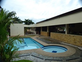 Kingston Lodge Hotel