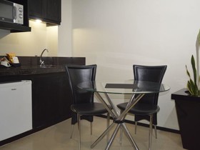 Mallberry Suites Business Hotel