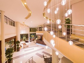 N Hotel