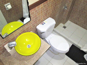 Stonestown Suites