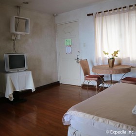 City of Springs Hotel