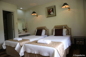Splash Mountain Resort Hotel