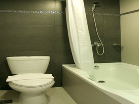 The Green Glass Boutique Hotel