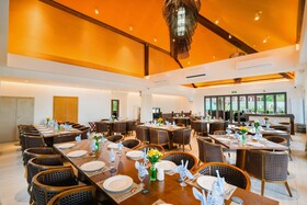 H Resorts - The Coral Cliff