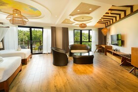 H Resorts - The Coral Cliff