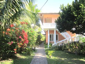 Caves Dive Resort