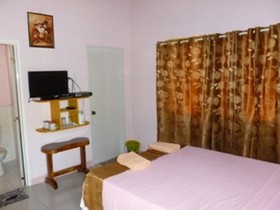 D & A Seaside Cottages