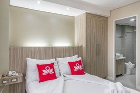 Alicia Apartelle by ZEN Rooms