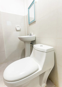 Alt Complex by OYO Rooms