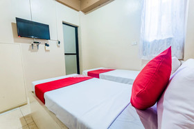 Alt Complex by OYO Rooms