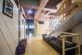 Alt Complex by OYO Rooms