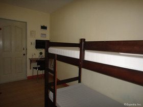 Anri Pension House