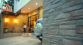Anri Pension House