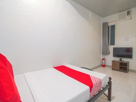 Barrio House Mactan by Oyo Rooms