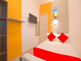 Barrio House Mactan by Oyo Rooms