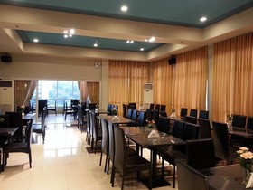 Capitol Central Hotel and Suites