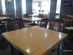 Elegant Circle Inn