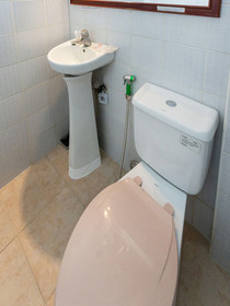 J & H Apartments by OYO Rooms