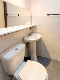 J & H Apartments by OYO Rooms