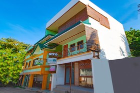 Lisa's Guesthouse by OYO Rooms