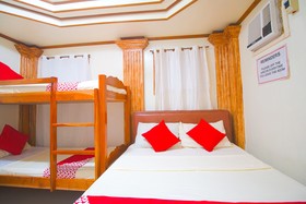 Lisa's Guesthouse by OYO Rooms