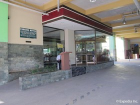 Metro Park Hotel