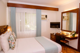 Montebello Villa Hotel