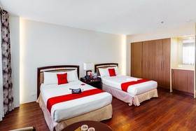 RedDoorz Plus Near Mango Avenue Cebu