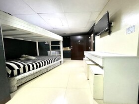 Sabaidee Suites by OYO