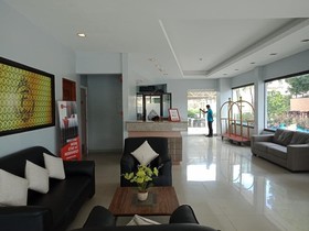 S&M Hotel