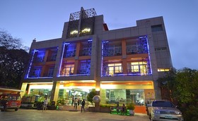 San Remigio Pensionne Suites