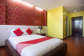 San Remigio Pensionne Suites by OYO