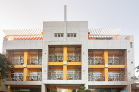San Remigio Pensionne Suites by OYO